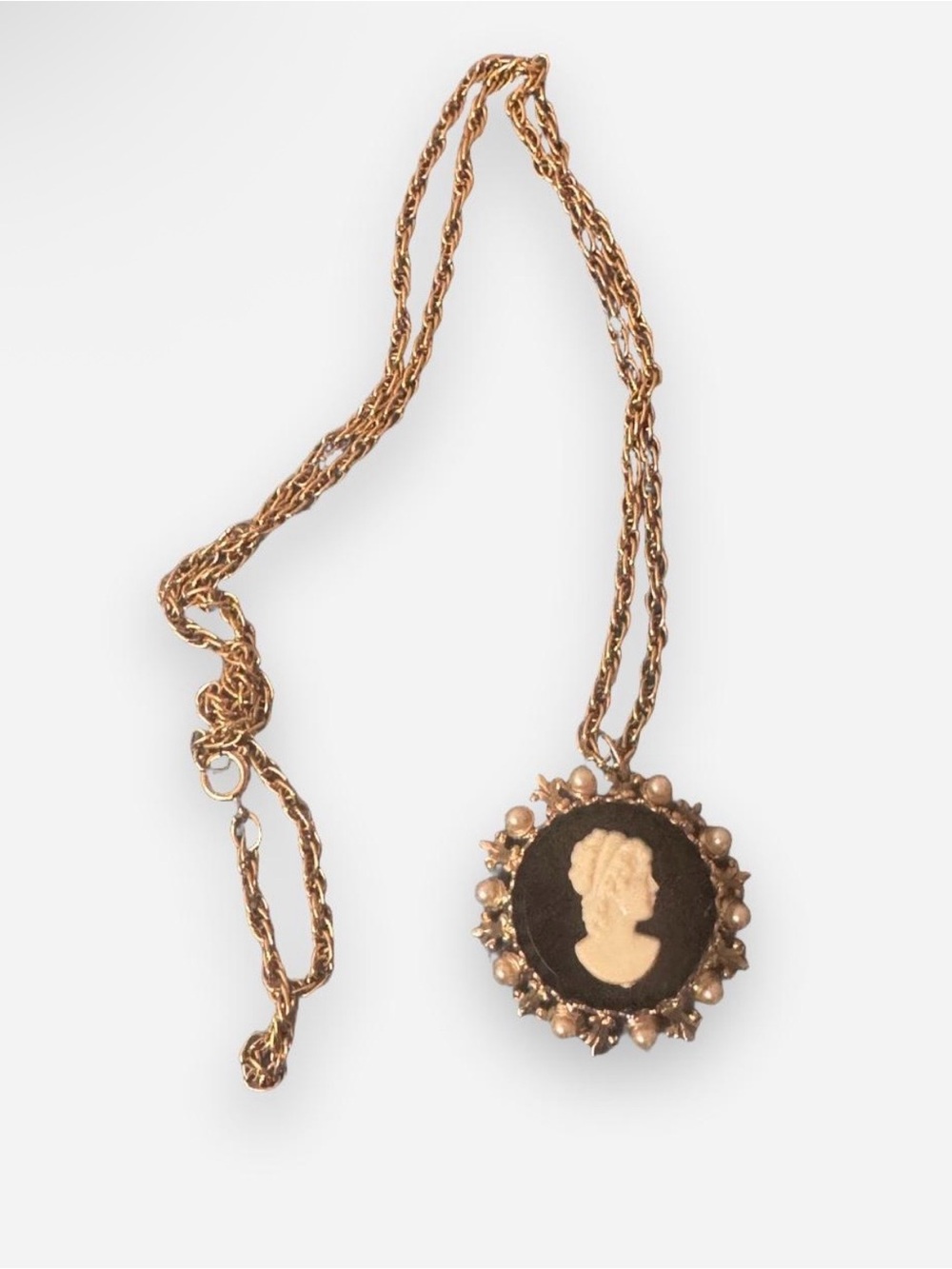 Vintage Black and White Cameo On Gold Pendant With Faux Pearls